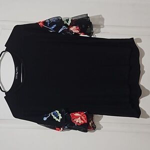 Kim & Cami Small Blouse